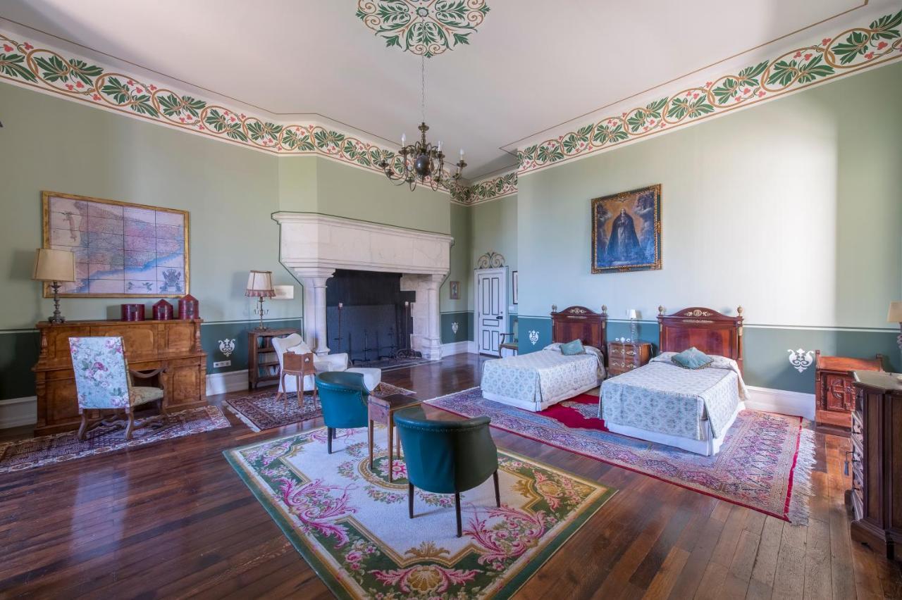 Chateau Saint-Chartier Extérieur photo